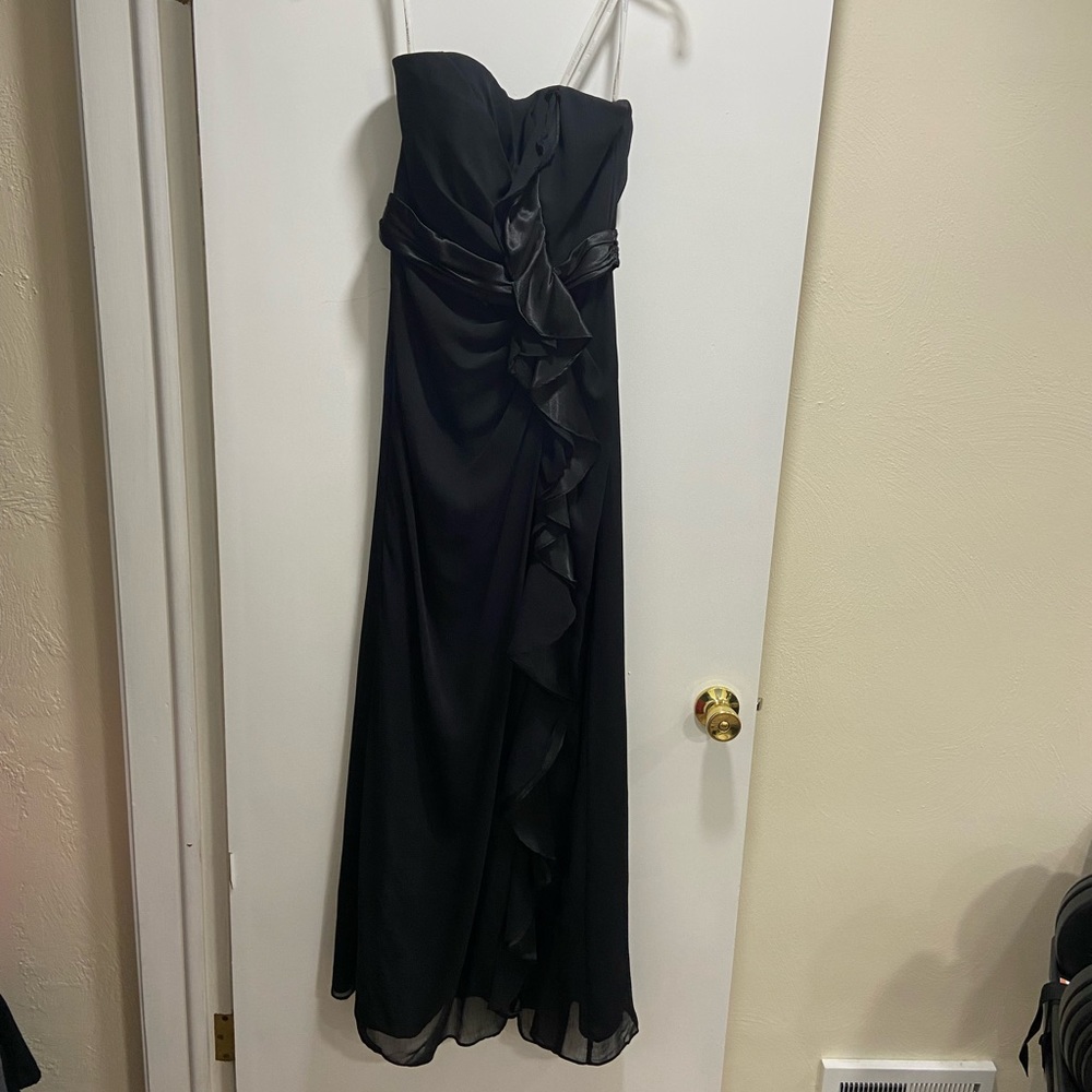 David’s Bridal Dress. Size 4. Black. Beautiful.